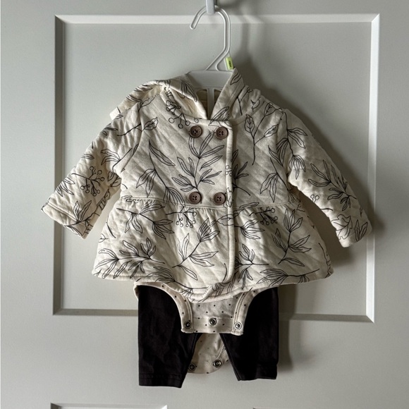 Carter’s Matching Set - Picture 1 of 4